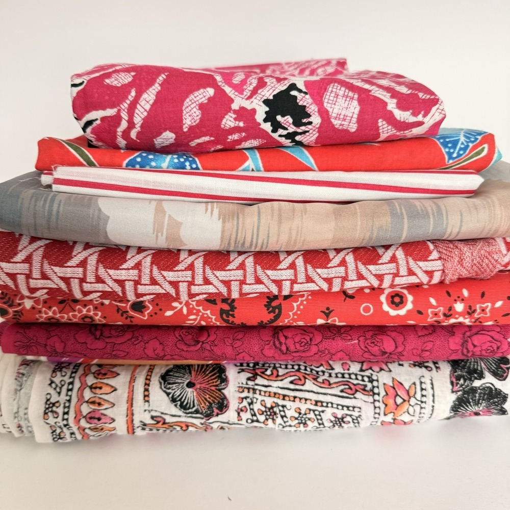 Vintage Crafting Fabric Lot 4.5 lbs Cranston VIP Skinner Couture Remnants
